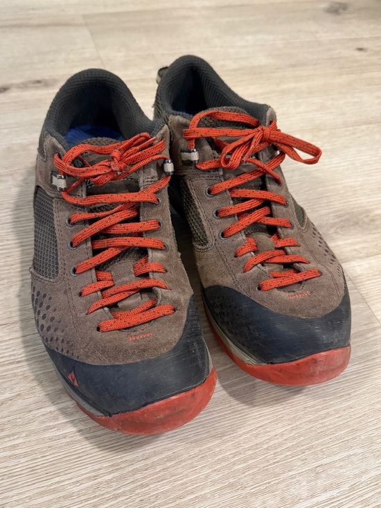 Vasque Other - Vasquez size 12 mens shoes